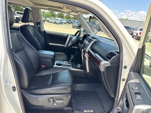 Used 2021 Toyota 4Runner Limited AWD/4WD image 27
