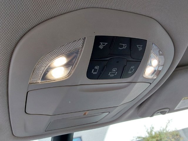 Used 2024 Chrysler Pacifica Touring-L FWD image 41