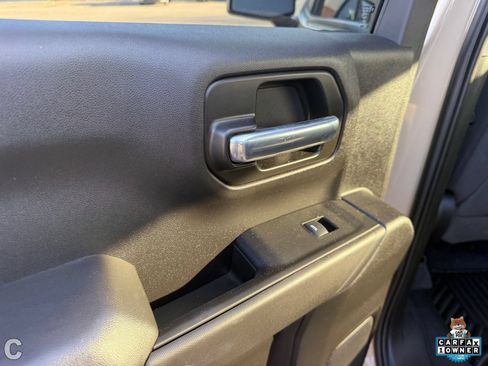 Certified 2022 Chevrolet Silverado 1500 Custom Trail Boss w/ LPO, Dark Essentials Package AWD/4WD image 12