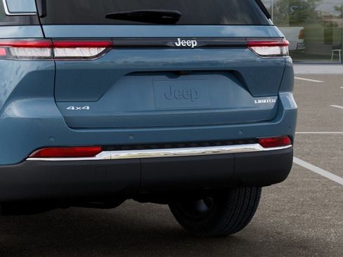 New 2026 Jeep Grand Cherokee Limited AWD/4WD image 13