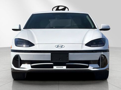 Used 2024 Hyundai Ioniq 6 SEL RWD image 8