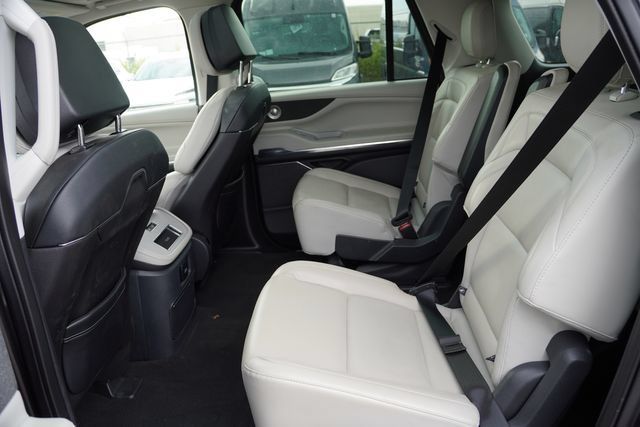 Used 2025 Lincoln Navigator L Reserve AWD/4WD image 18