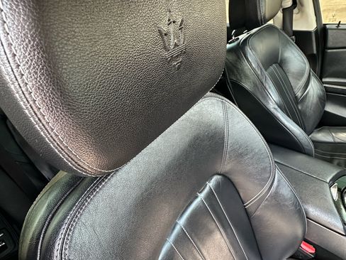 Used 2017 Maserati Ghibli S image 57