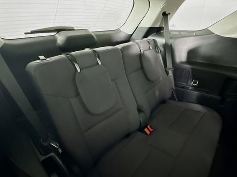 Used 2025 Ford Explorer Active RWD image 32