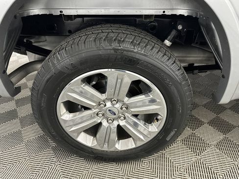 Used 2020 Ford F150 Lariat w/ Equipment Group 502A Luxury RWD image 19