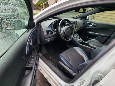 Used 2015 Chrysler 200 S w/ Navigation & Sound Group I image 7