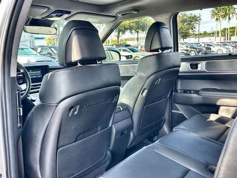 Used 2024 Hyundai Santa Fe Limited image 12