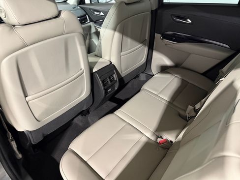 Used 2023 Cadillac XT4 Luxury FWD image 38