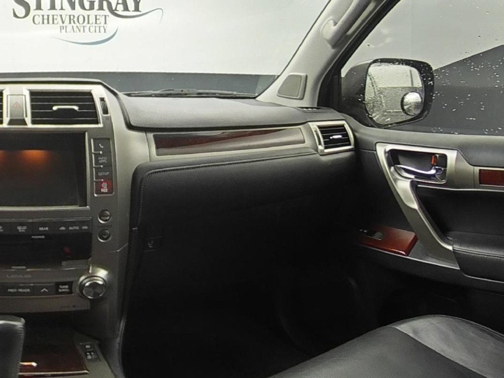 Used 2017 Lexus GX 460 Premium w/ Premium Package AWD/4WD image 15
