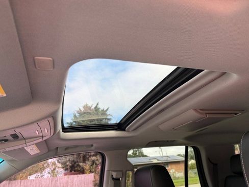 Used 2019 Chevrolet Tahoe Premier image 4