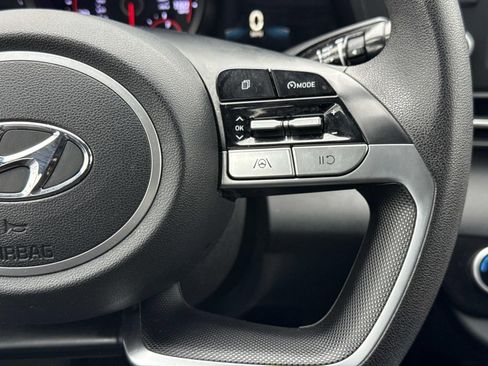 Used 2023 Hyundai Elantra SEL w/ Winter Weather Package image 14