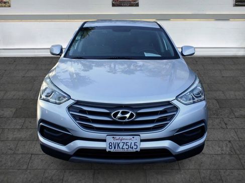 Used 2018 Hyundai Santa Fe Sport FWD image 2