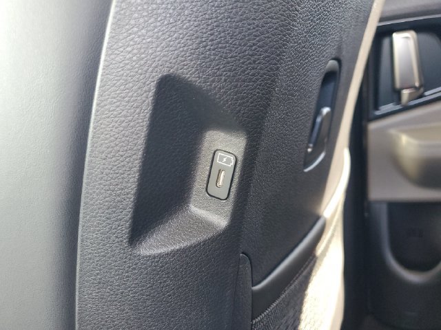 New 2027 Kia Carnival LXS FWD image 19