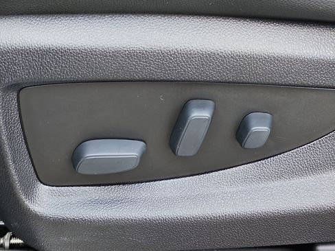 Used 2020 Chevrolet Tahoe LT image 26