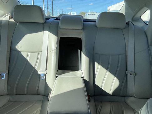 Used 2012 INFINITI M37 x w/ Deluxe Touring Pkg AWD/4WD image 19