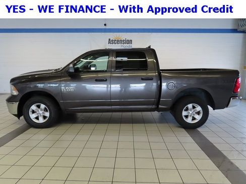 Used 2023 RAM 1500 Classic SLT w/ Trailer & Traction Group image 3