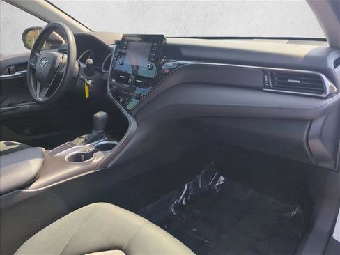 Certified 2022 Toyota Camry LE FWD image 25