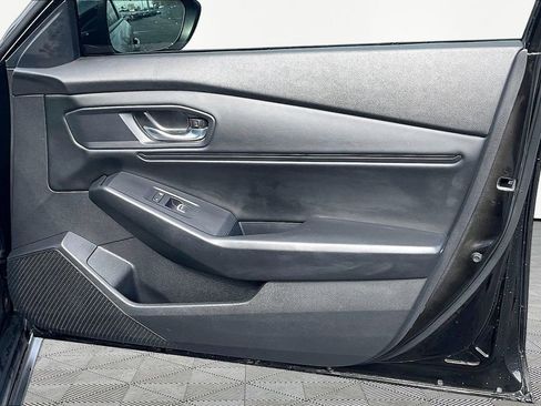 Used 2023 Honda Accord EX image 30