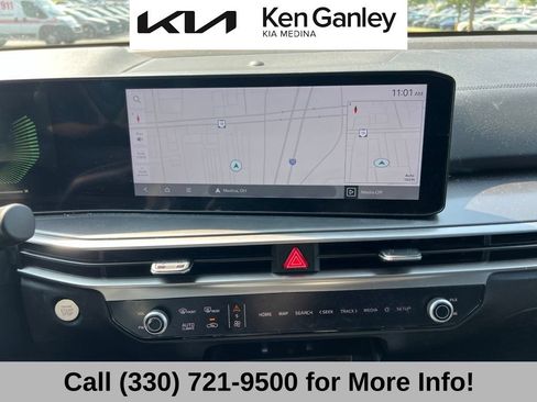 Certified 2025 Kia Sorento S FWD image 13