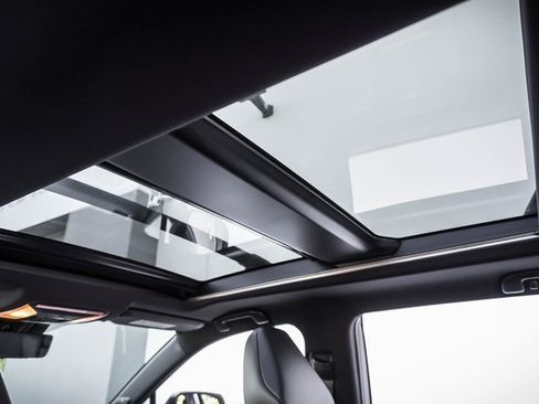 Used 2021 Toyota RAV4 XSE image 21