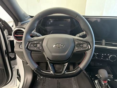 New 2026 Chevrolet Trax RS w/ Sunroof Package image 33