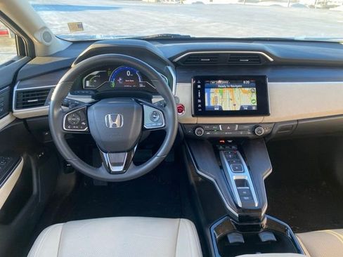 Certified 2018 Honda Clarity Touring image 13