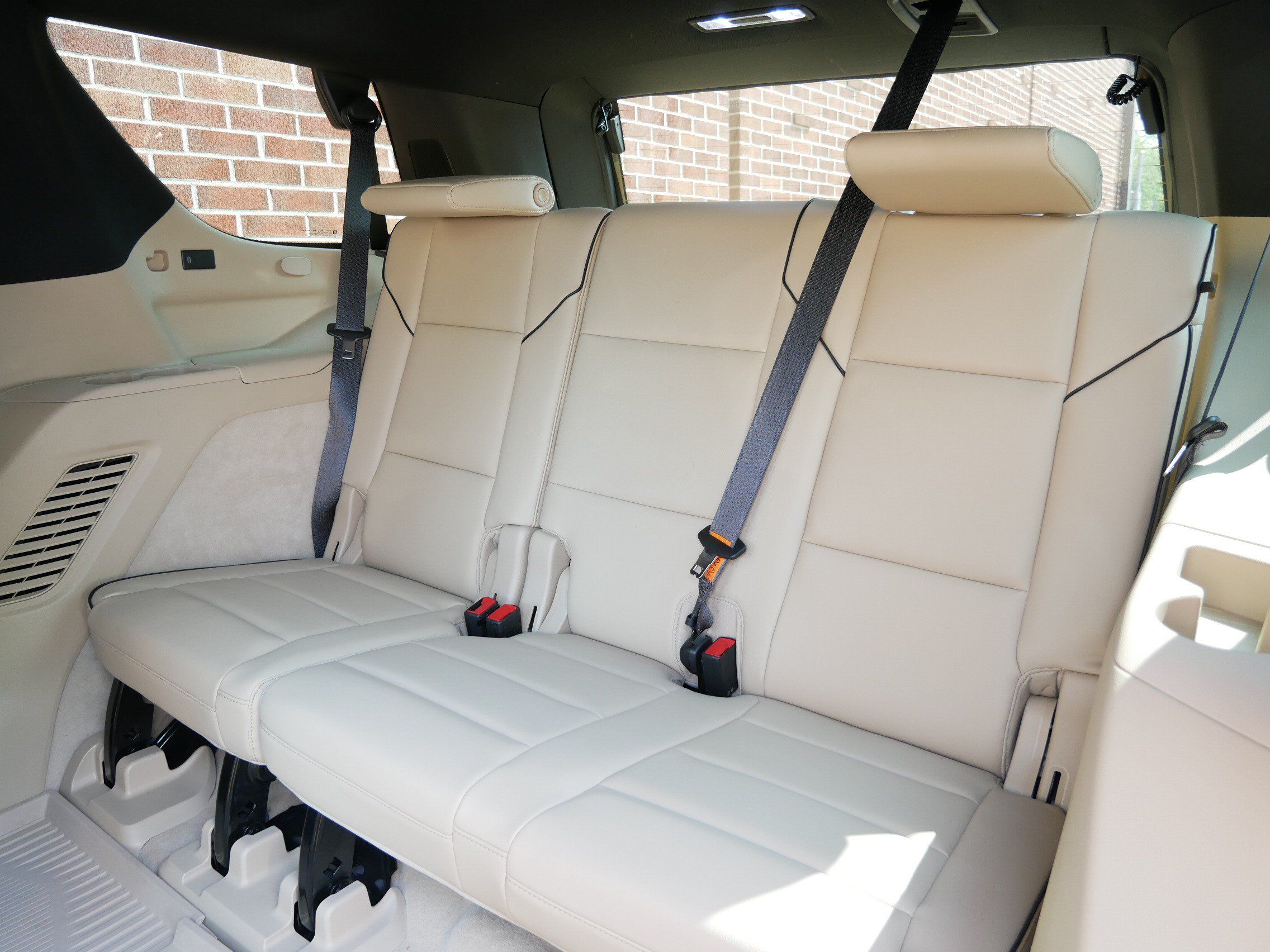 Used 2021 Cadillac Escalade Premium Luxury w/ Driver Assist Tech Package AWD/4WD image 11