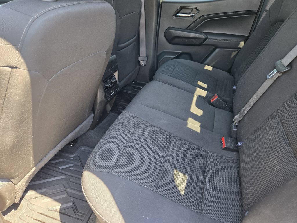 Used 2024 Chevrolet Colorado LT w/ LT Convenience Package II AWD/4WD image 31