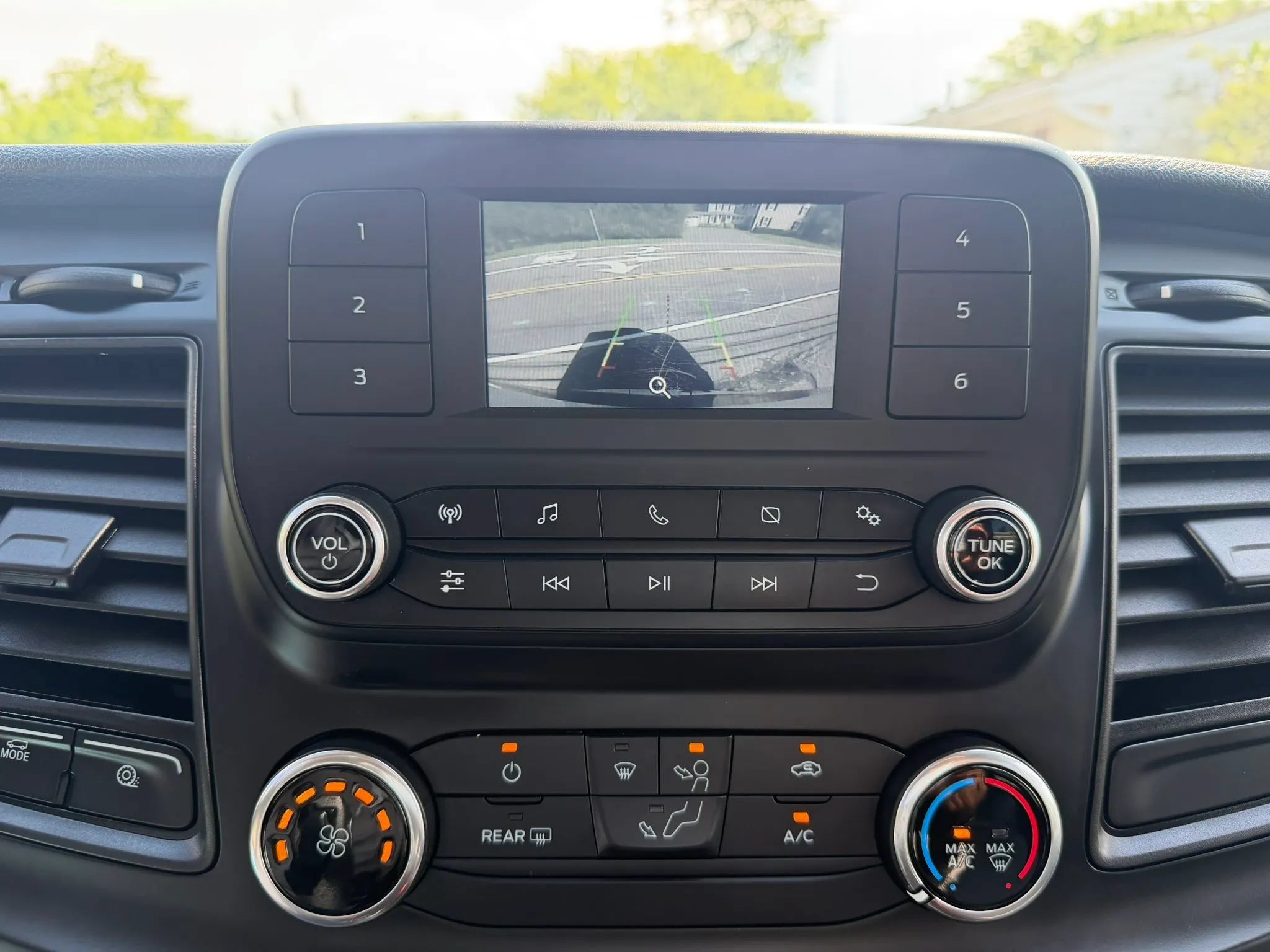 Used 2020 Ford Transit 150 RWD image 23