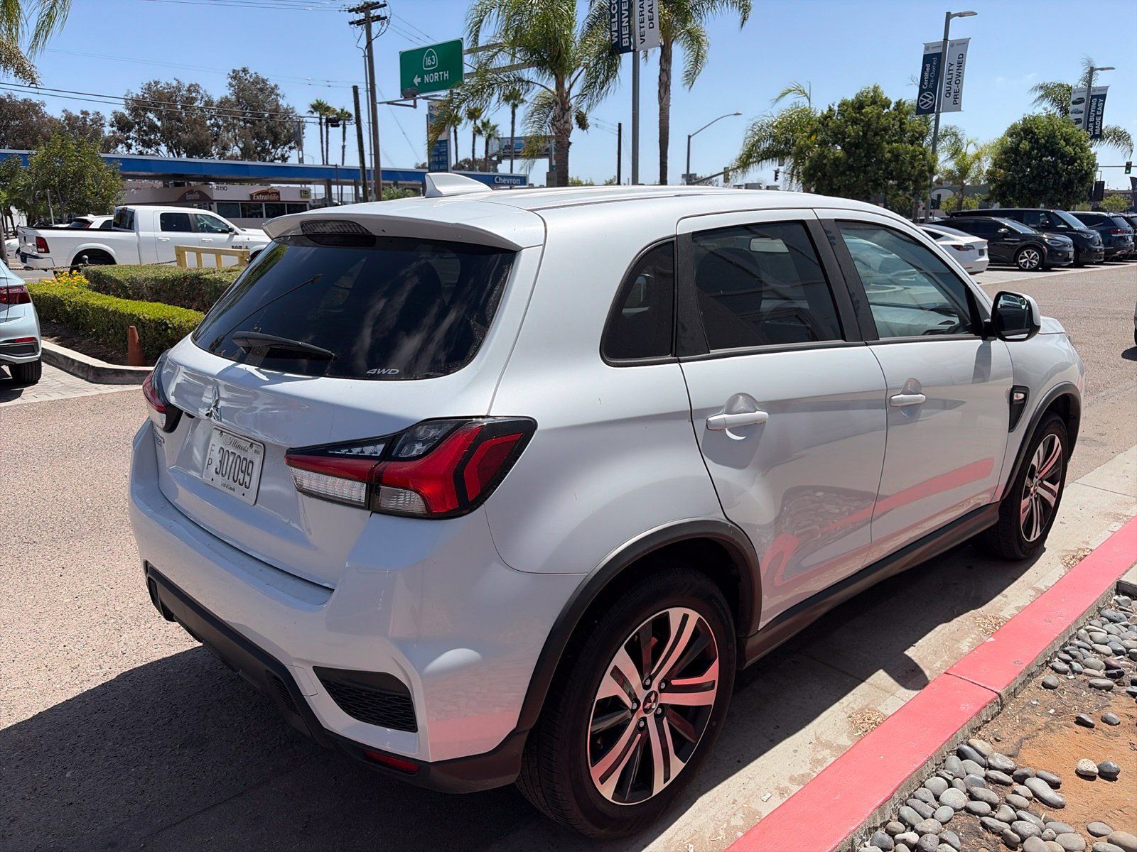 Used 2025 Mitsubishi Outlander Sport ES AWD/4WD image 3