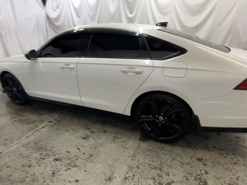 Used 2023 Honda Accord Sport image 11