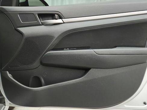 Used 2018 Hyundai Elantra SEL image 25