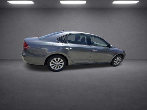 Used 2015 Volkswagen Passat 1.8T S FWD image 12