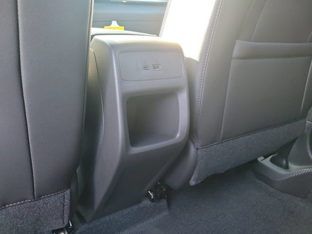 New 2026 Buick Envista Sport Touring w/ Convenience I Package FWD image 9