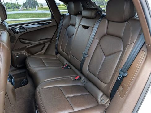 Used 2018 Porsche Macan S AWD/4WD image 18