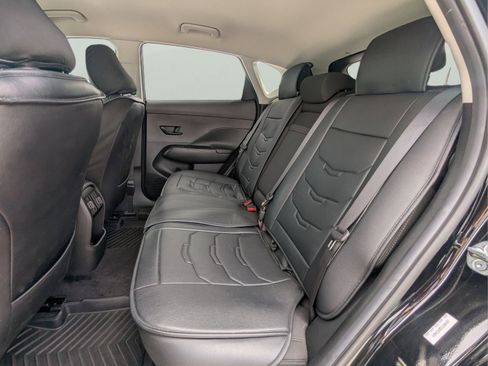 Used 2025 Hyundai Kona SEL FWD image 11