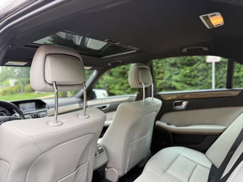 Used 2011 Mercedes-Benz E 350 4MATIC Sedan image 35