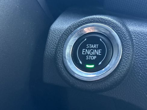 Used 2023 Chevrolet TrailBlazer RS w/ Convenience Package image 29