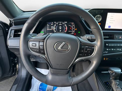Used 2023 Lexus ES 350 w/ Premium Package image 12