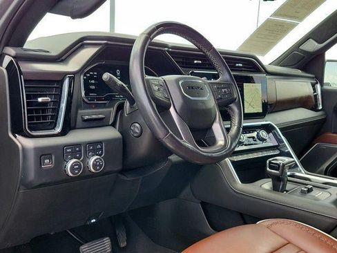 Used 2024 GMC Sierra 1500 Denali Ultimate AWD/4WD image 13