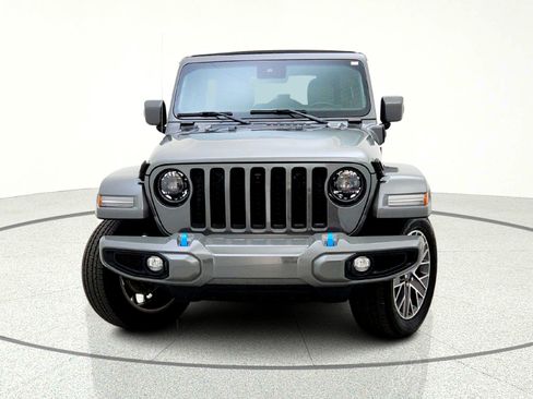 Used 2023 Jeep Wrangler Sahara image 3