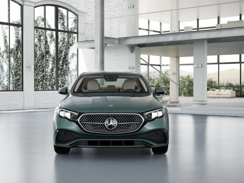New 2026 Mercedes-Benz E 350 4MATIC Sedan image 7