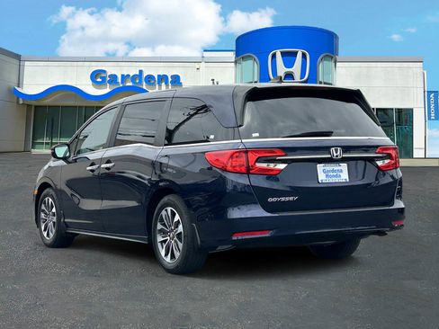 Certified 2023 Honda Odyssey EX-L image 4