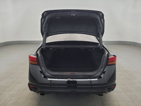 Used 2020 Nissan Altima 2.0 Platinum image 29