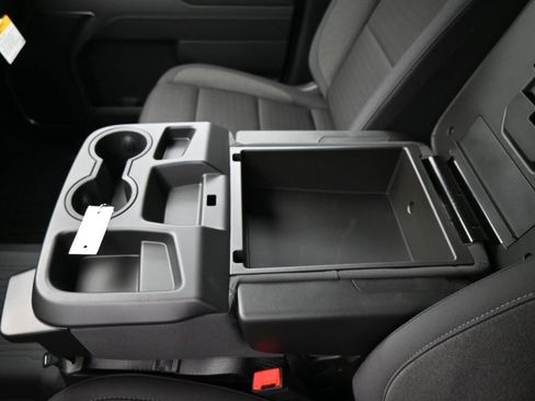 New 2026 GMC Sierra 3500 SLE w/ SLE Value Package image 17