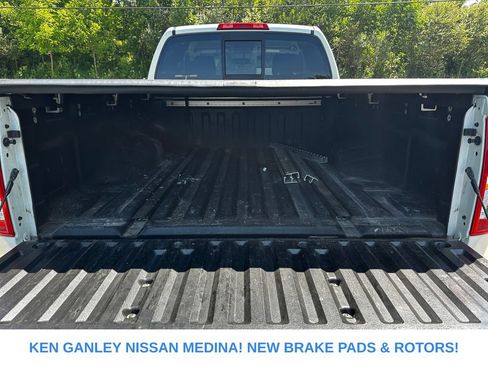 Used 2018 Nissan Frontier SV w/ Value Truck Package AWD/4WD image 33