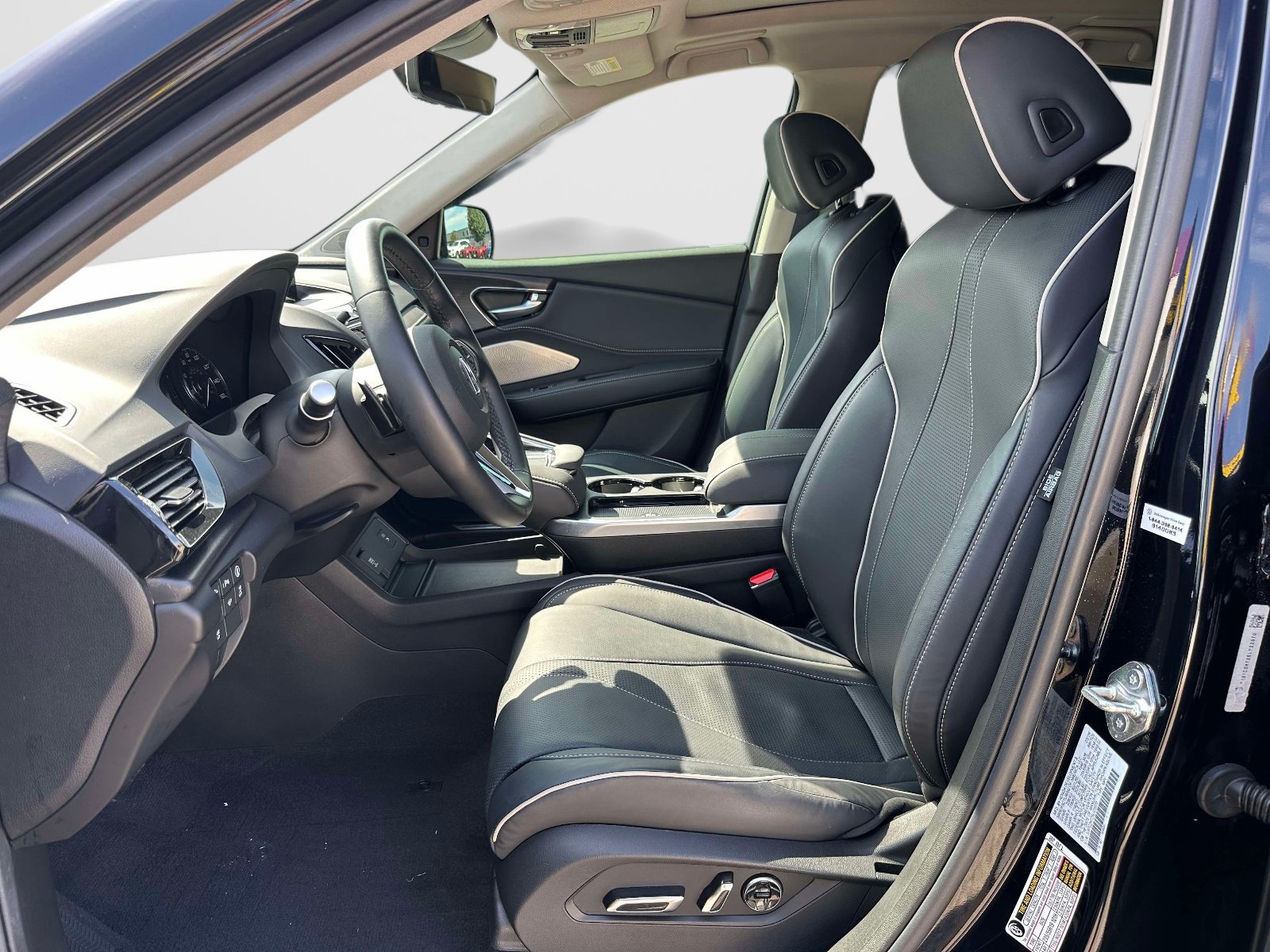 Certified 2025 Acura RDX w/ Advance Package AWD/4WD image 14