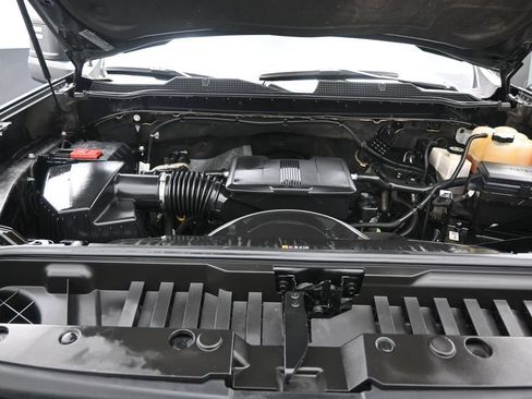 Used 2022 Chevrolet Silverado 2500 Custom w/ Custom Convenience Package AWD/4WD image 16