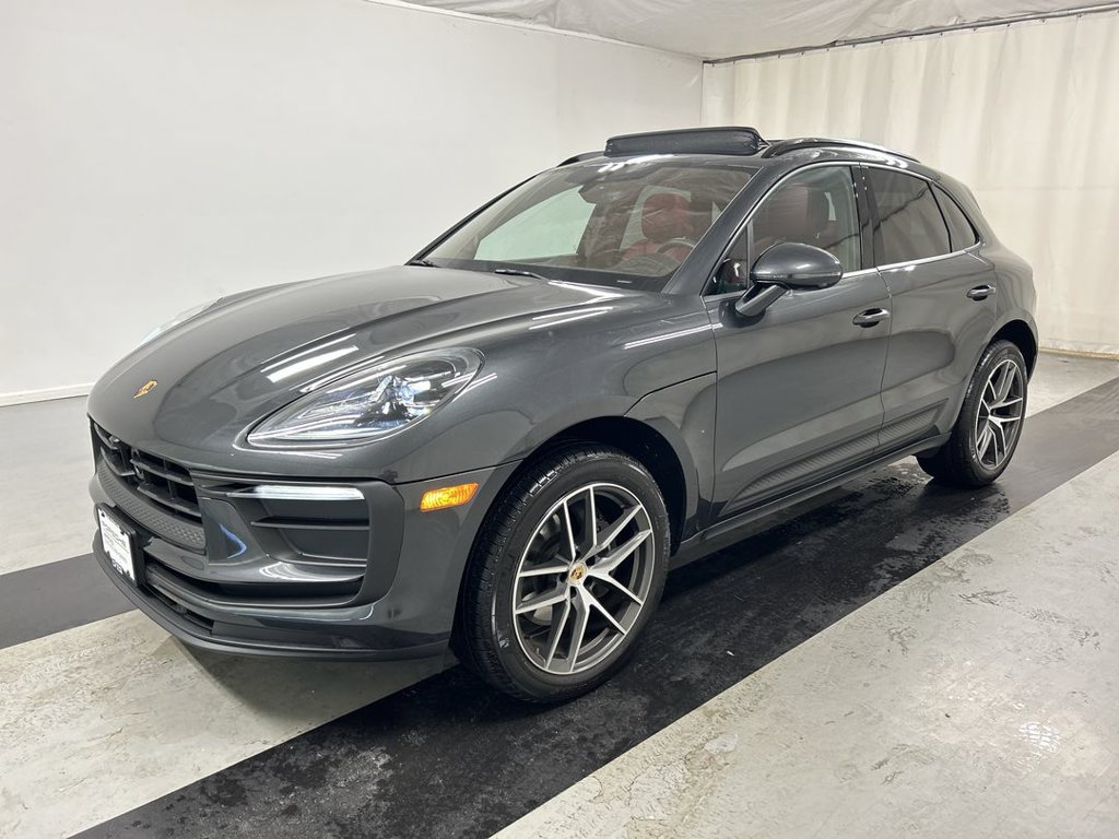 Certified 2026 Porsche Macan AWD/4WD image 5