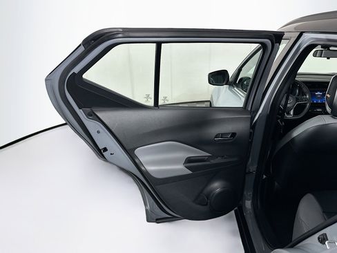 Used 2021 Nissan Kicks SR w/ SR Premium Package image 24